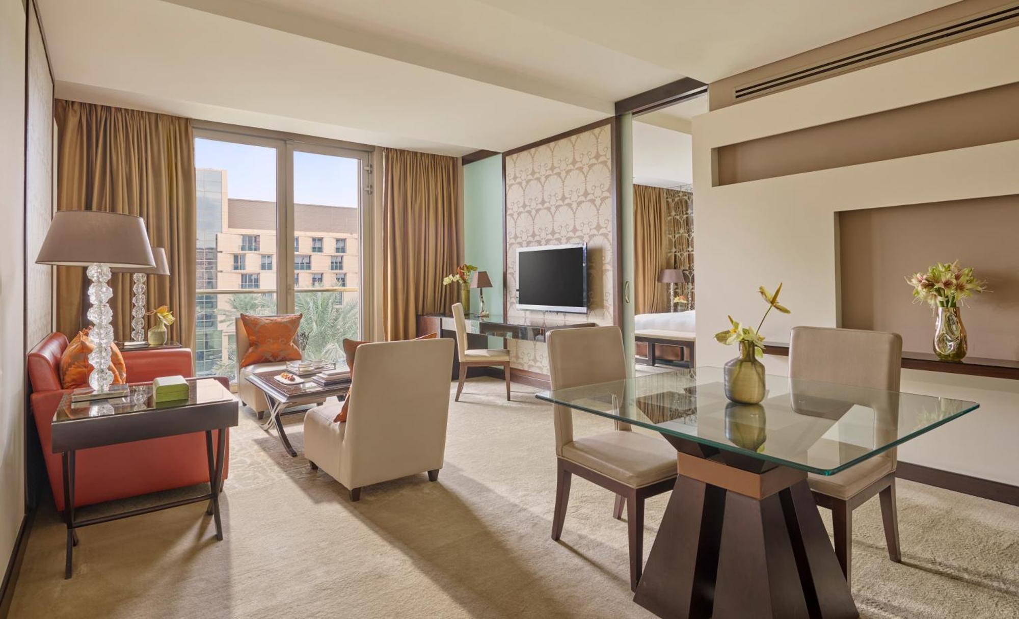 Mandarin Oriental Al Faisaliah, Riad Exterior foto A suite at the Atlantis, The Royal